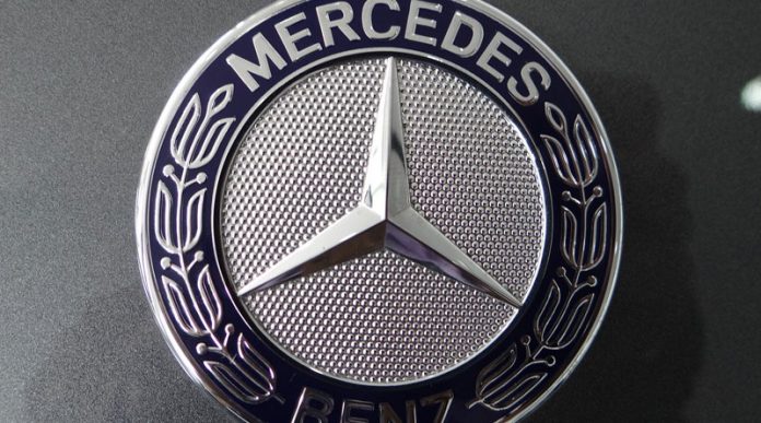 20211214-mercedes-benz-logo-evolution-cover