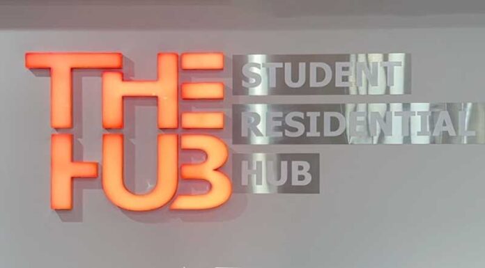 2023-10-16-2023-10-16-aus-opens-the-hub-student-spot